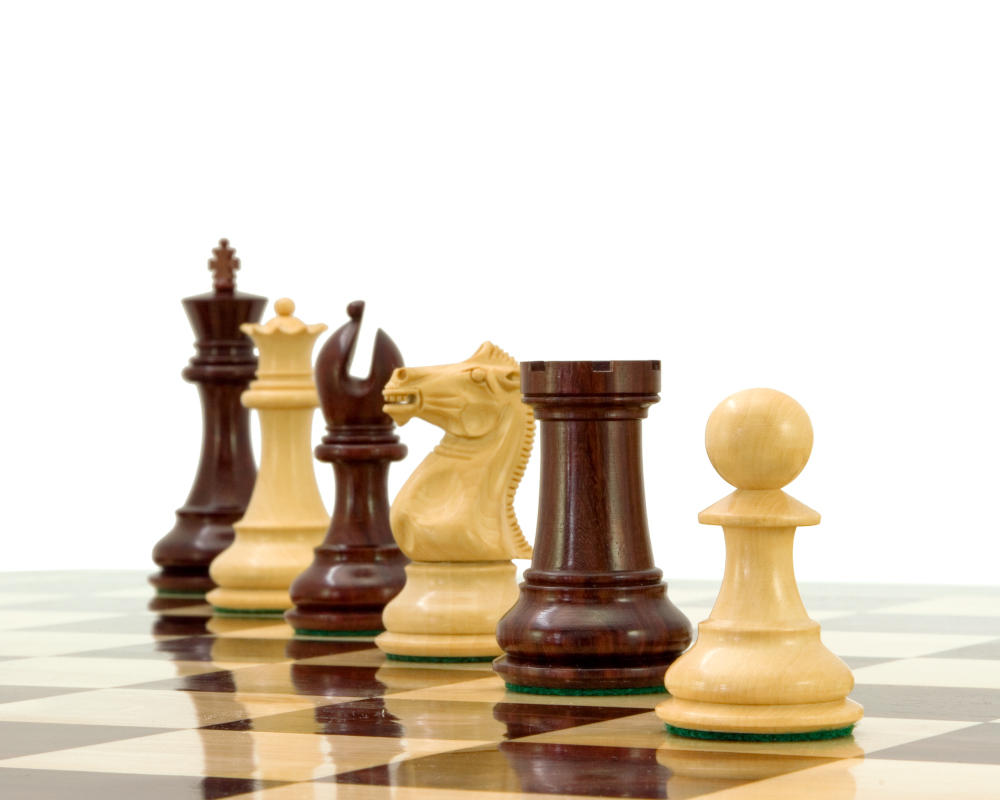 Sandringham Series Red Sandalwood Chess Pieces 4 Inches