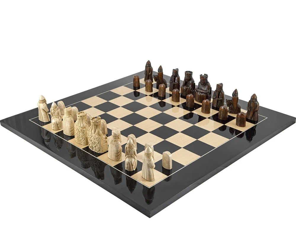 The Isle Of Lewis Black Gloss Chess Set